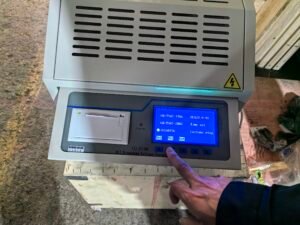 IIJ-II-100 Breakdown Oil Tester